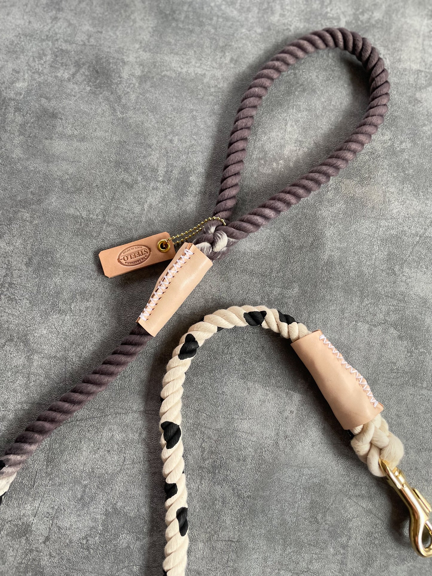 GRADATION COW PATTERN ROPE LEAD/太さ12mm/20kg迄