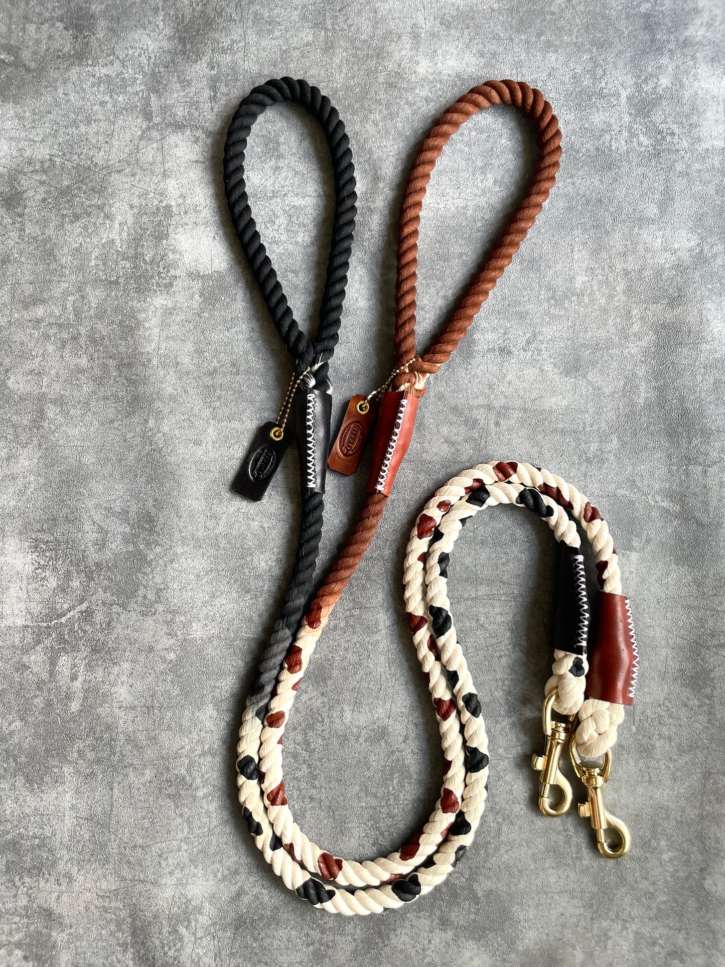 CUSTOM CASUAL 牛柄 ROPE LEAD