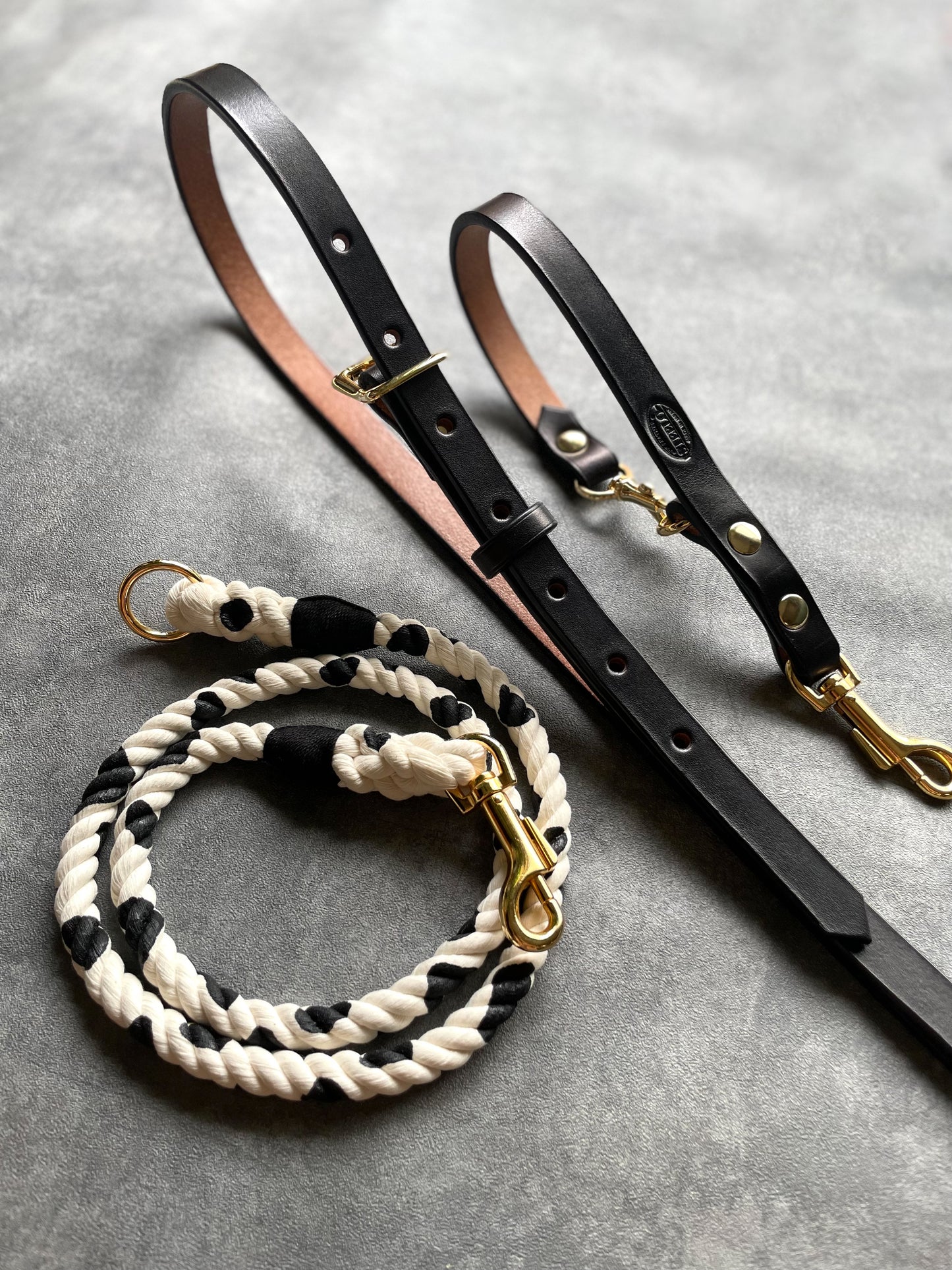 LEATHER SHOULDER STRAP