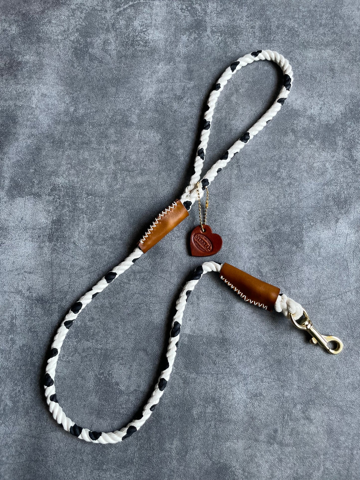 牛柄 CASUAL ROPE LEAD/ 太さ9mm/15kg迄