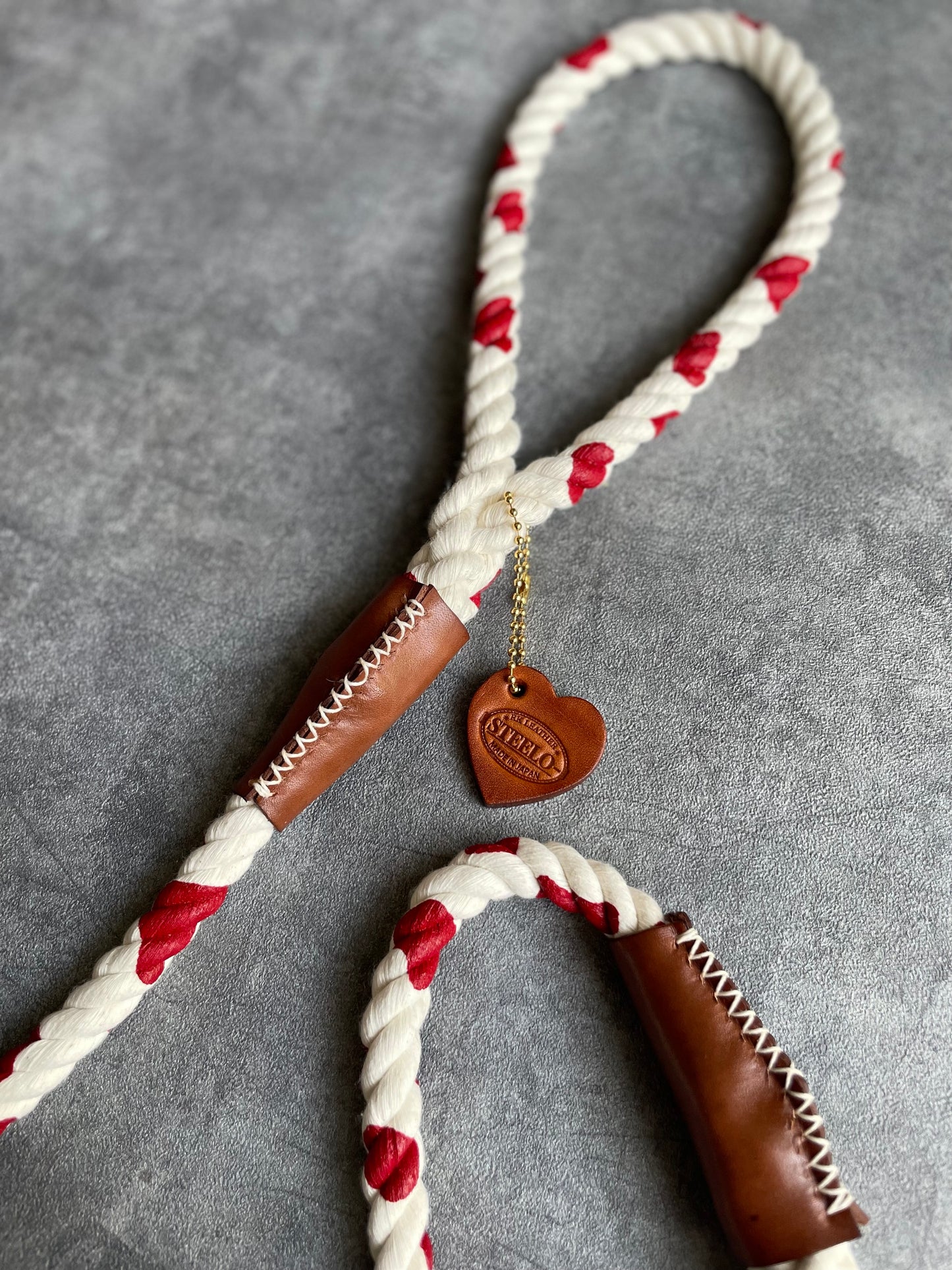 牛柄 CASUAL ROPE LEAD/ RED /太さ12mm/20kg迄