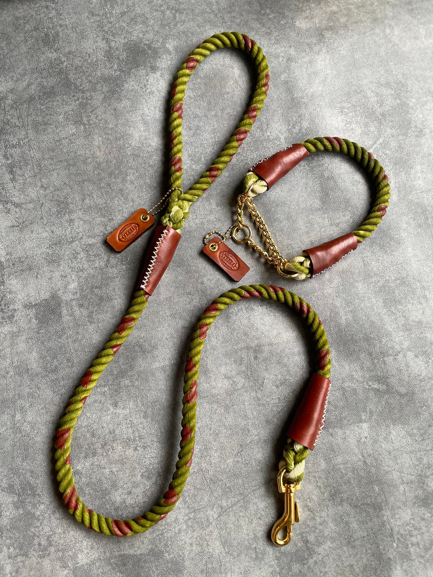 CUSTOM CASUAL 牛柄 ROPE LEAD