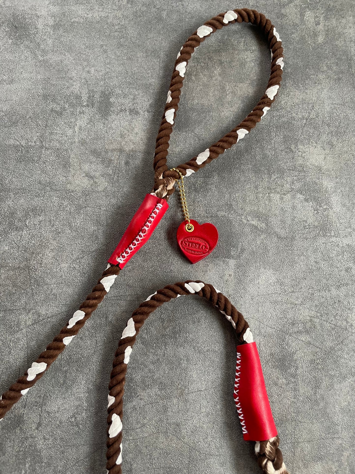 COW PATTERN ROPE LEAD/太さ9mm/15kg迄