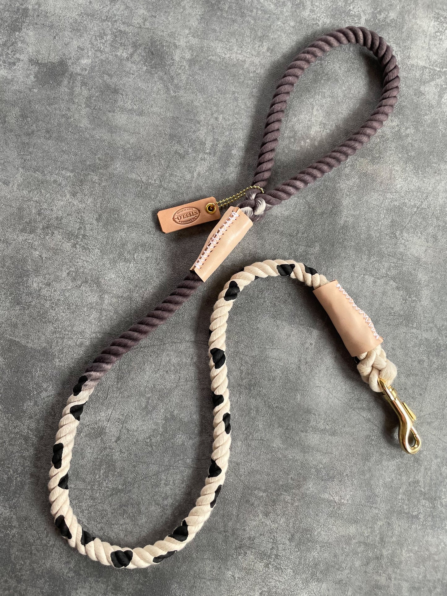 GRADATION COW PATTERN ROPE LEAD/太さ12mm/20kg迄