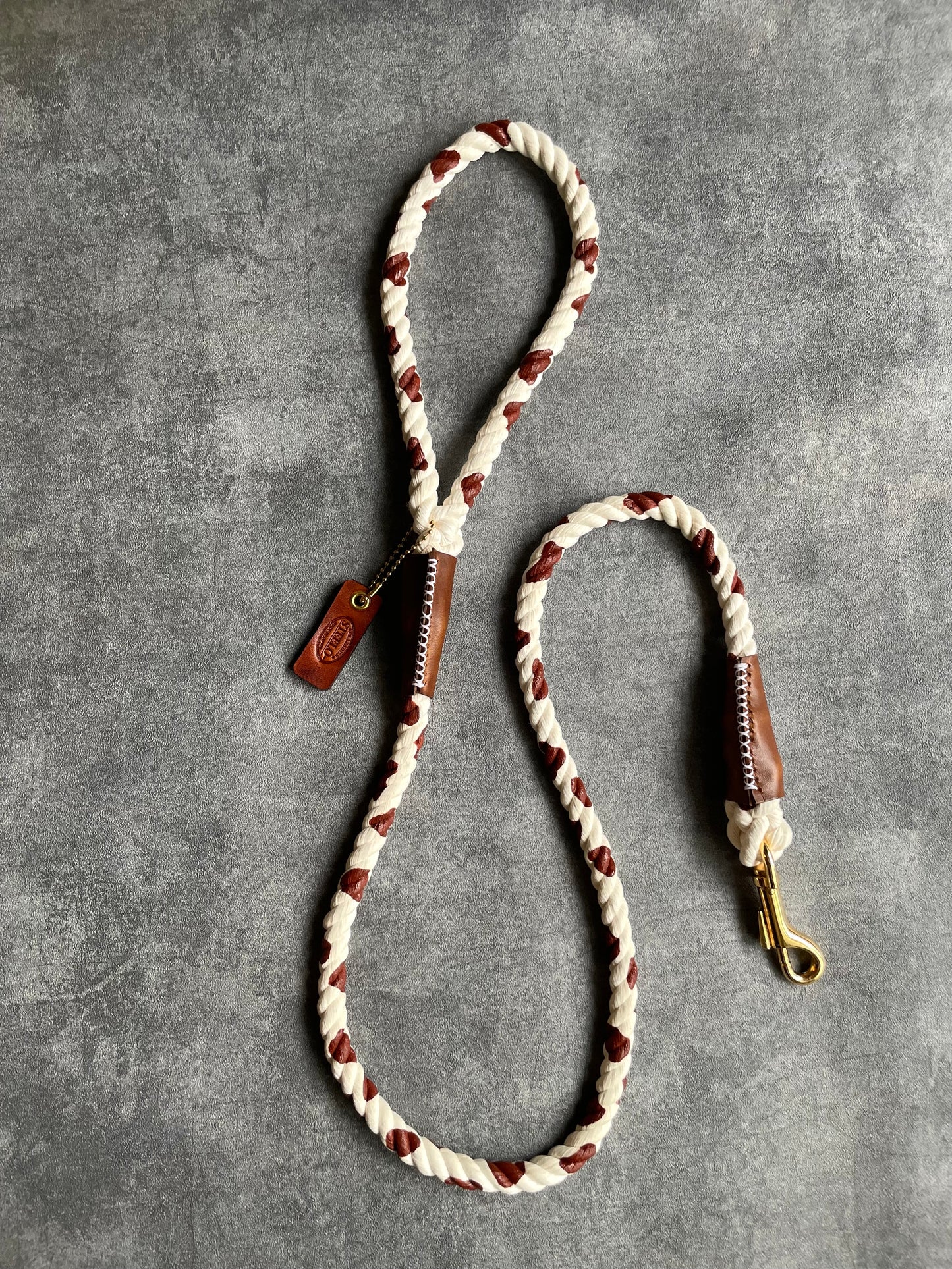 CUSTOM CASUAL 牛柄 ROPE LEAD