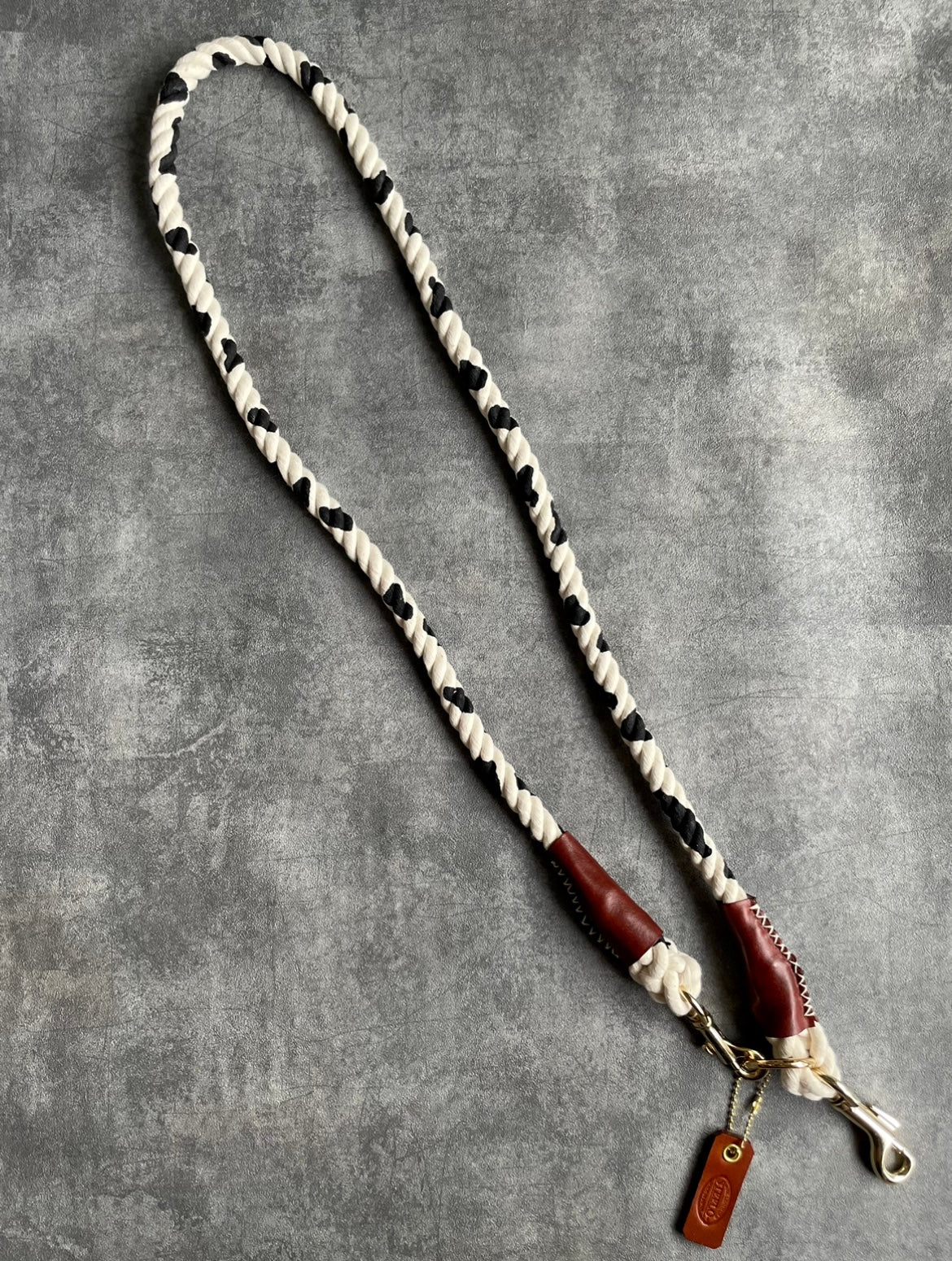 牛柄 ROPE SHOULDER STRAP/ブラック